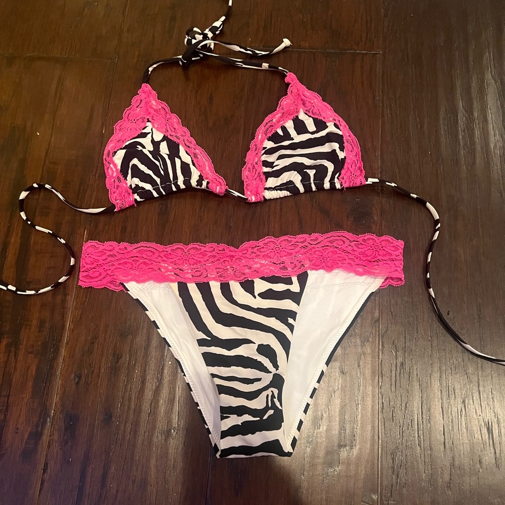 Beach bunny zebra suit large